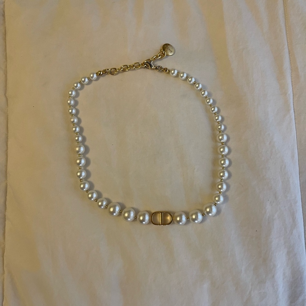 DIOR necklace